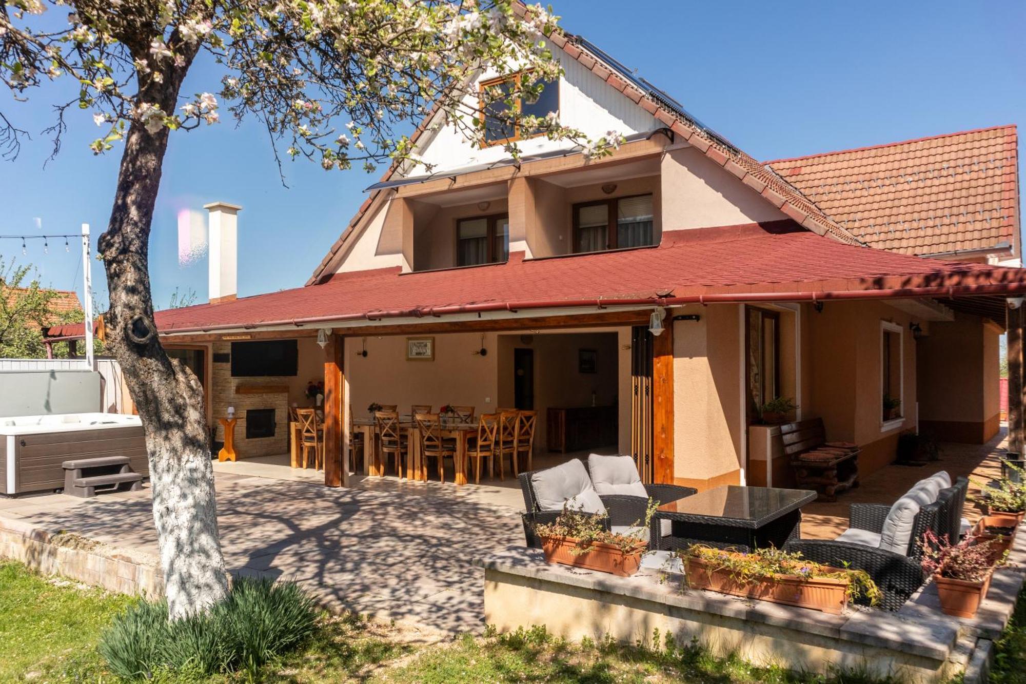 Vila Crisalia Sibiel -Sibiu (Adults Only) Εξωτερικό φωτογραφία
