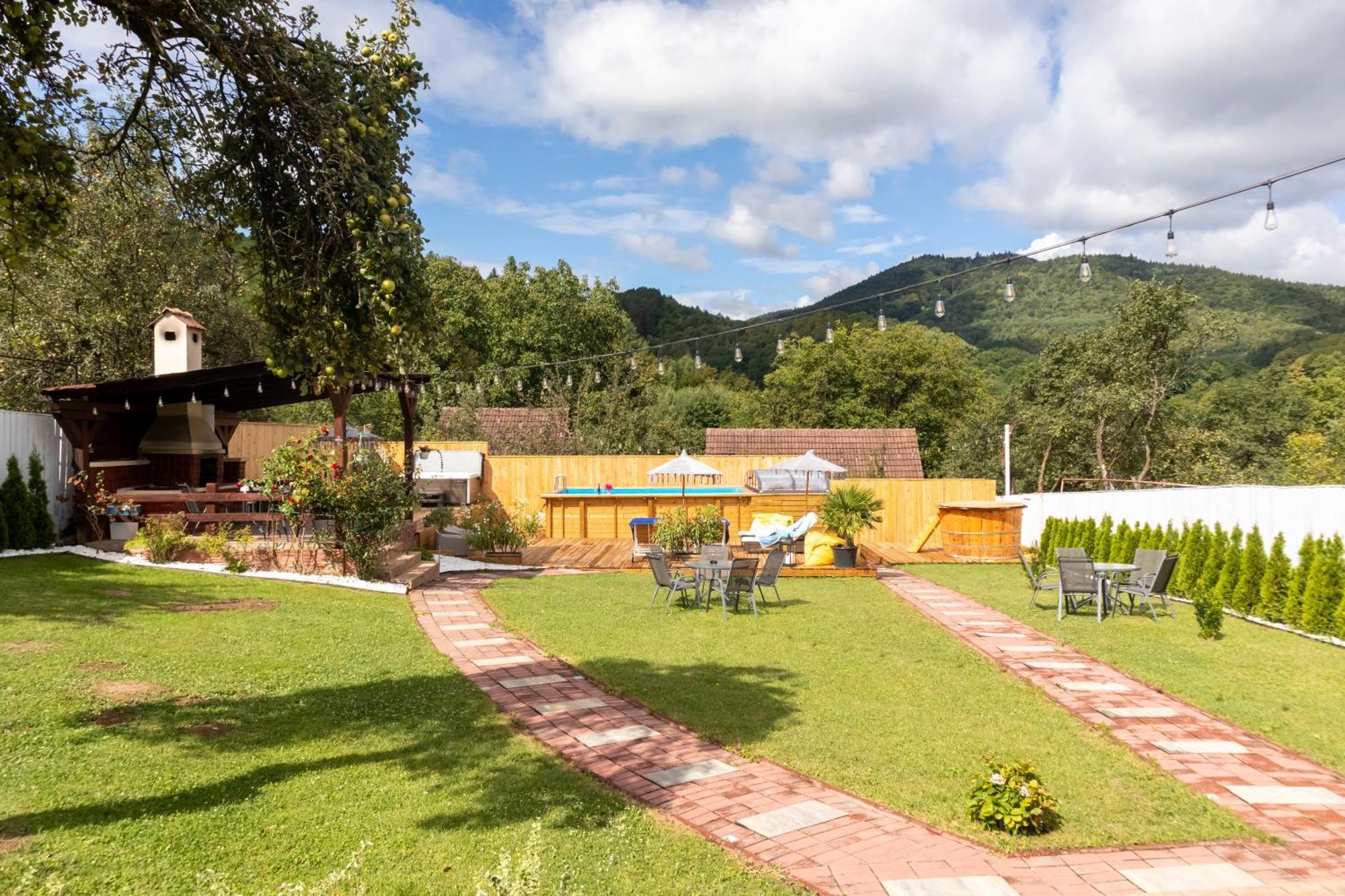 Vila Crisalia Sibiel -Sibiu (Adults Only) Ξενοδοχείο Εξωτερικό φωτογραφία